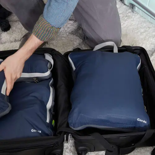 Compression Bags versus Packing Cubes: Which is Better for Packing
